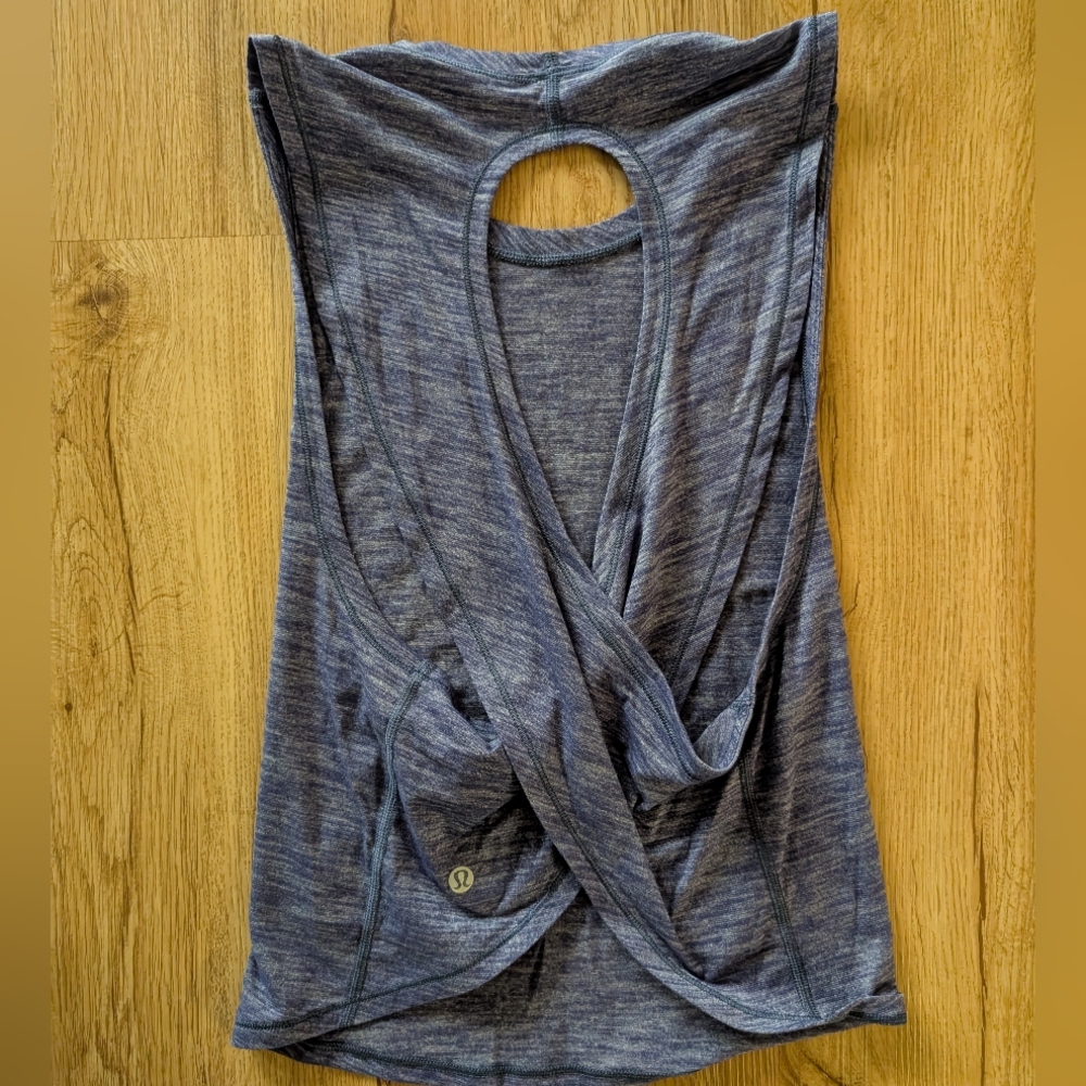 Lululemon tank top SKU303 - Picture 2 of 3